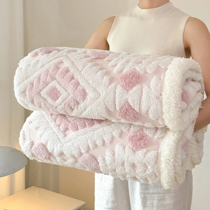 Geometric Jacquard Double-Layer Fleece Blanket