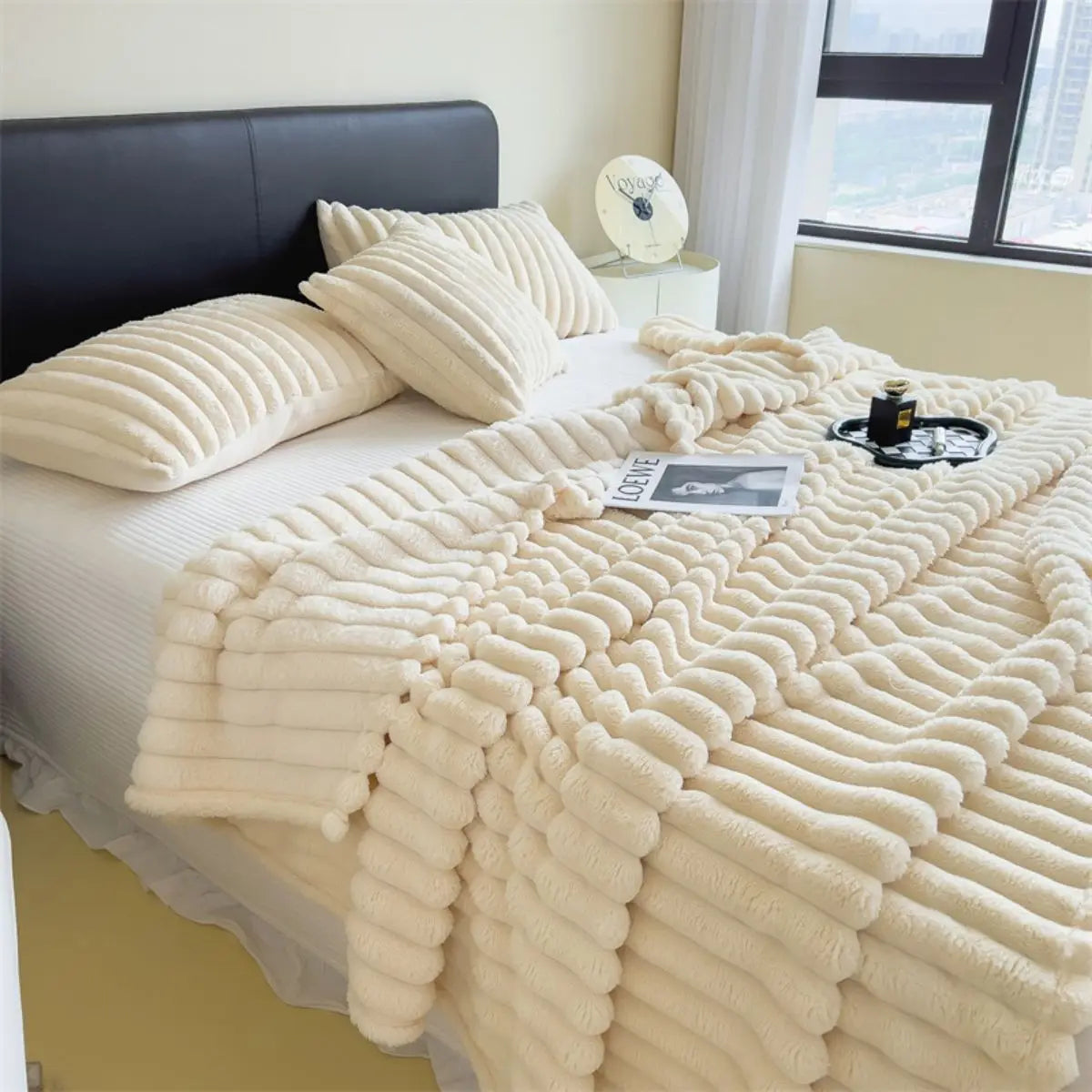 Thickened Wide Stripe Coral Fleece Blanket